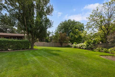 Tiny photo for 301 Ambria Drive, Mundelein, IL 60060 (MLS # 12721464)