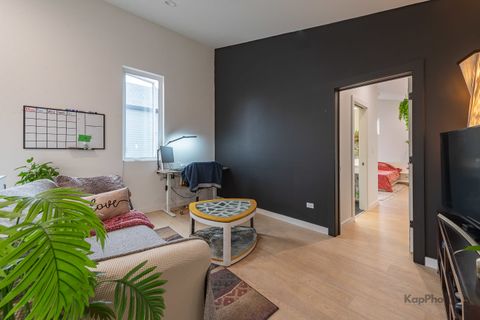 Tiny photo for 2828 W Wilcox Street, Chicago, IL 60612 (MLS # 12525431)