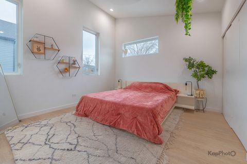 Tiny photo for 2828 W Wilcox Street, Chicago, IL 60612 (MLS # 12525431)