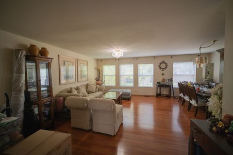 Tiny photo for 510 ORCHARDS Pass, Bartlett, IL 60103 (MLS # 12449982)