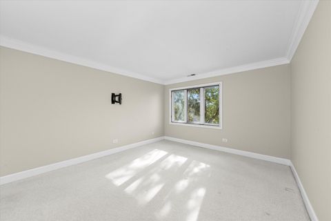 Tiny photo for 7100 W 95th Street #312, Oak Lawn, IL 60453 (MLS # 12513751)