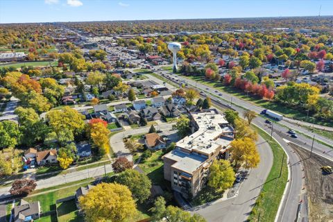 Tiny photo for 7100 W 95th Street #312, Oak Lawn, IL 60453 (MLS # 12513751)