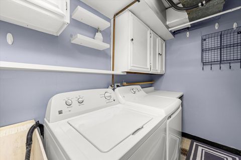 Tiny photo for 7100 W 95th Street #312, Oak Lawn, IL 60453 (MLS # 12513751)