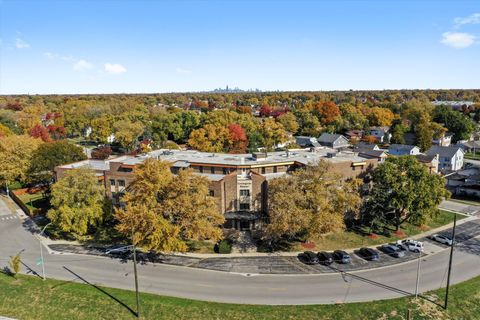 Tiny photo for 7100 W 95th Street #312, Oak Lawn, IL 60453 (MLS # 12513751)