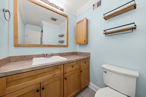 Tiny photo for 7100 W 95th Street #312, Oak Lawn, IL 60453 (MLS # 12513751)