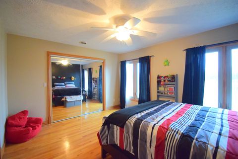 Tiny photo for 12863 Bowling Alley Road, Benton, IL 62812 (MLS # 12548758)