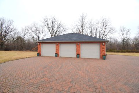 Tiny photo for 12863 Bowling Alley Road, Benton, IL 62812 (MLS # 12548758)