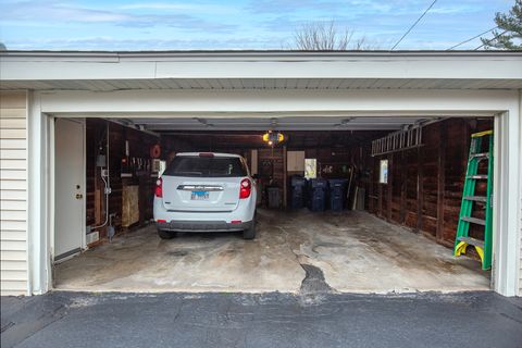 Tiny photo for 136 S Wisconsin Avenue, Villa Park, IL 60181 (MLS # 12522038)