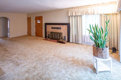 Tiny photo for 136 S Wisconsin Avenue, Villa Park, IL 60181 (MLS # 12522038)