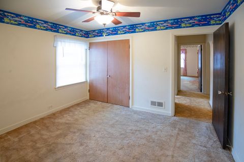 Tiny photo for 136 S Wisconsin Avenue, Villa Park, IL 60181 (MLS # 12522038)