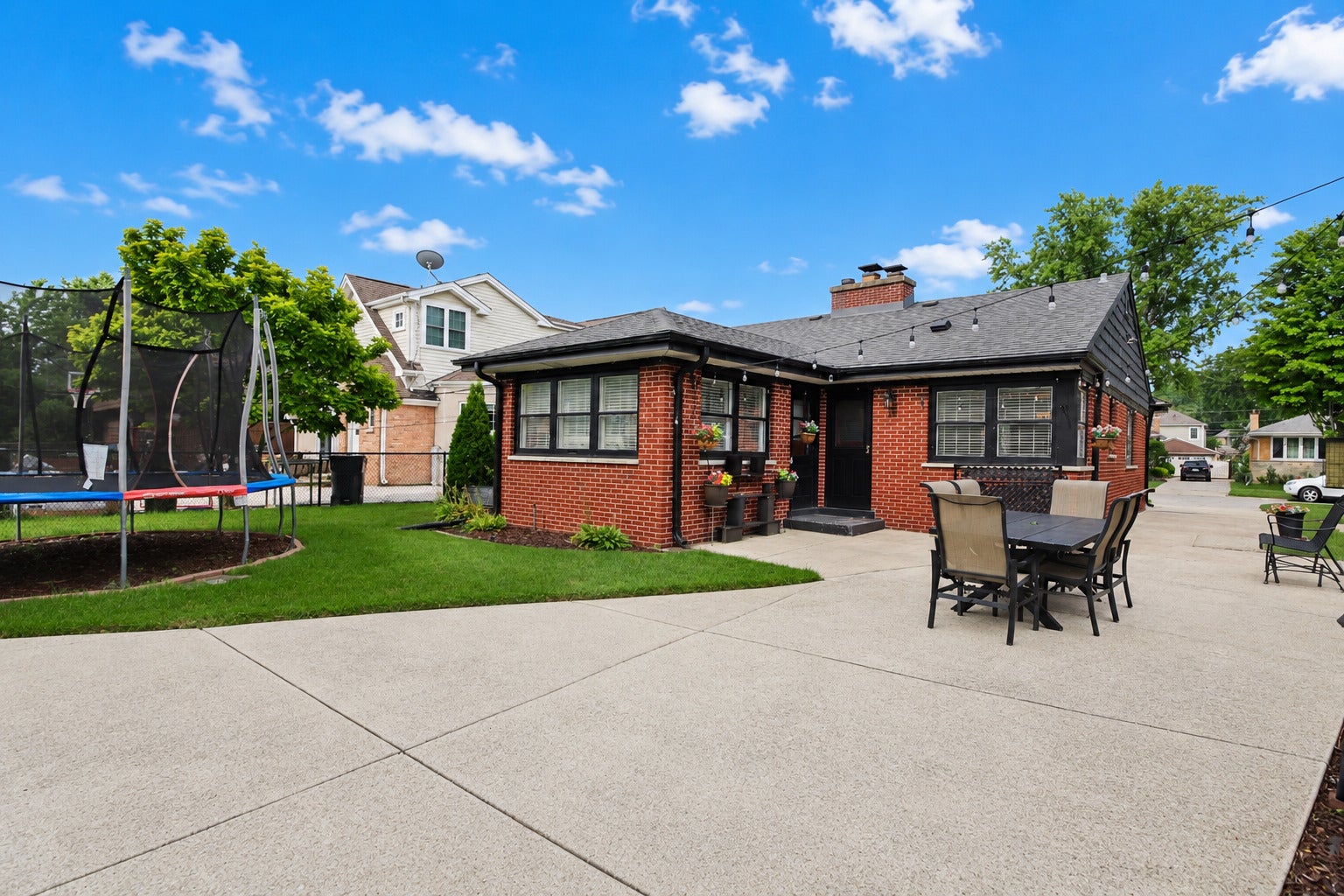 237 N Hamlin Avenue