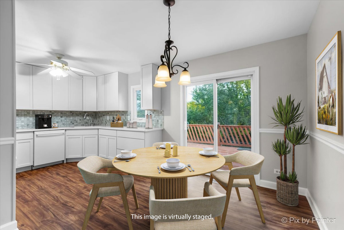 Roselle, Illinois 60172, United States, 3 Bedrooms Bedrooms, ,2 BathroomsBathrooms,Residential,Active,239133