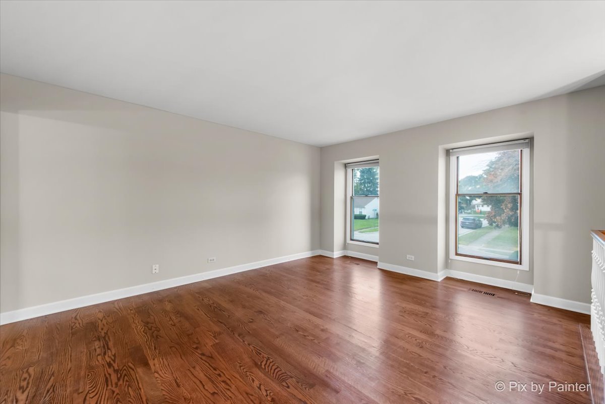 Roselle, Illinois 60172, United States, 3 Bedrooms Bedrooms, ,2 BathroomsBathrooms,Residential,Active,239133