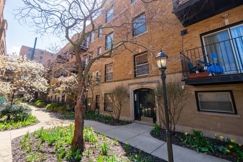 Tiny photo for 1231 W Greenleaf Avenue #2, Chicago, IL 60626 (MLS # 12623386)