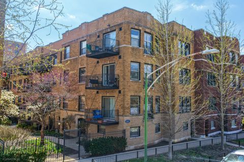 Tiny photo for 1231 W Greenleaf Avenue #2, Chicago, IL 60626 (MLS # 12623386)