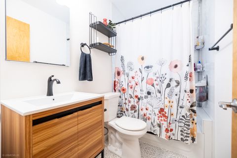 Tiny photo for 1231 W Greenleaf Avenue #2, Chicago, IL 60626 (MLS # 12623386)