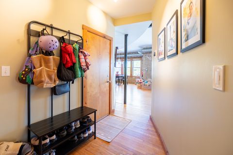 Tiny photo for 1231 W Greenleaf Avenue #2, Chicago, IL 60626 (MLS # 12623386)