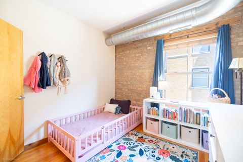 Tiny photo for 1231 W Greenleaf Avenue #2, Chicago, IL 60626 (MLS # 12623386)