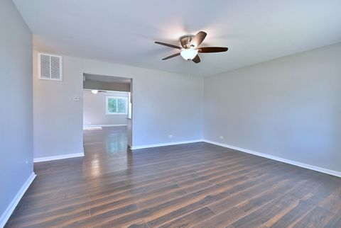 Tiny photo for 5629 Crestwood Road, Matteson, IL 60443 (MLS # 12389369)