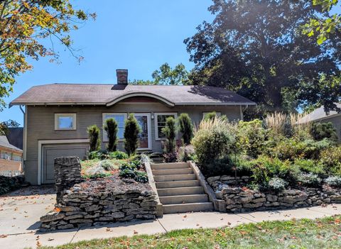 Tiny photo for 909 W Union Street, Champaign, IL 61821 (MLS # 12396353)