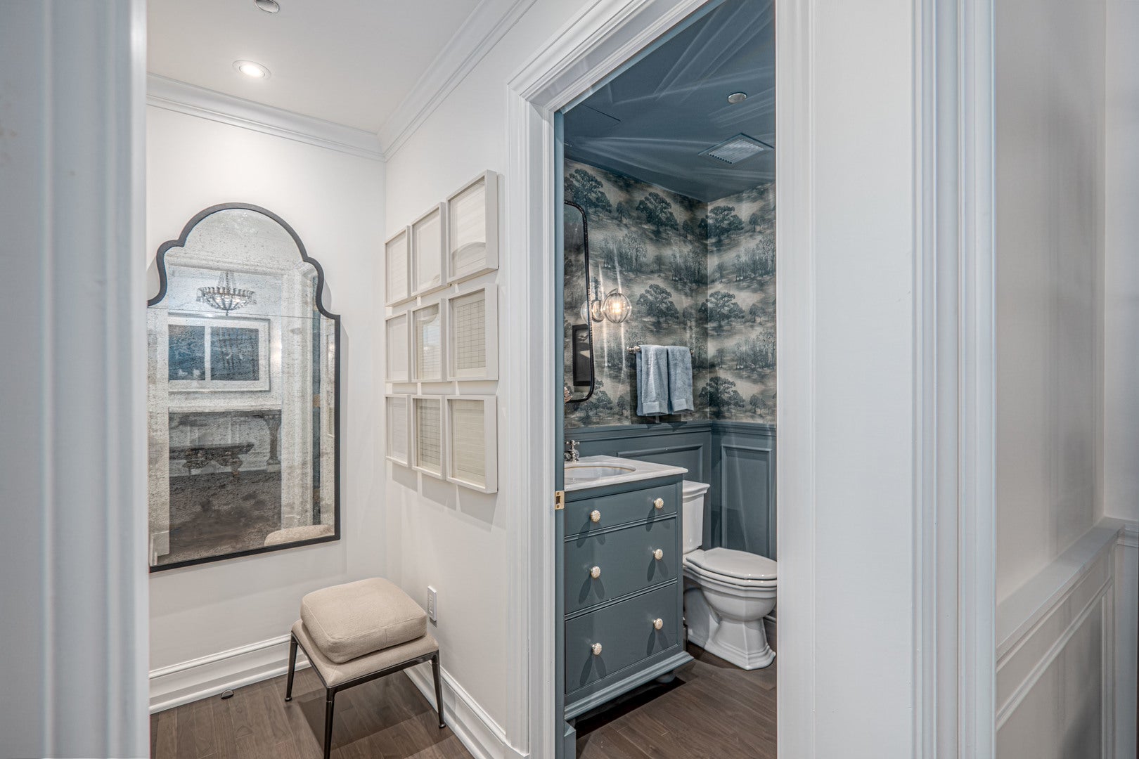 800 N Michigan Avenue 2801