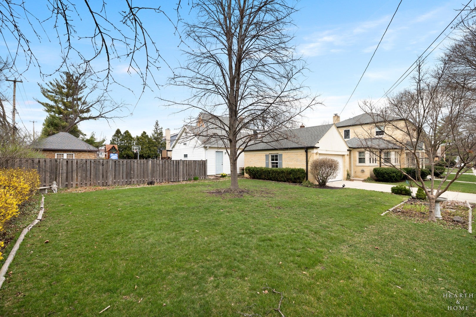 400 W Milburn Avenue
