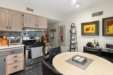Tiny photo for 7030 N Ionia Avenue, Chicago, IL 60646 (MLS # 12703847)
