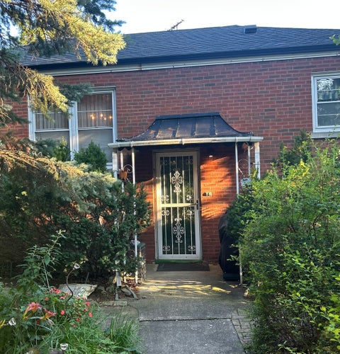 Tiny photo for 7030 N Ionia Avenue, Chicago, IL 60646 (MLS # 12703847)