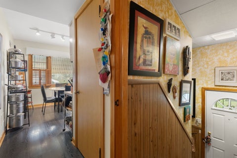 Tiny photo for 7030 N Ionia Avenue, Chicago, IL 60646 (MLS # 12703847)