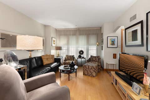 Tiny photo for 7030 N Ionia Avenue, Chicago, IL 60646 (MLS # 12703847)