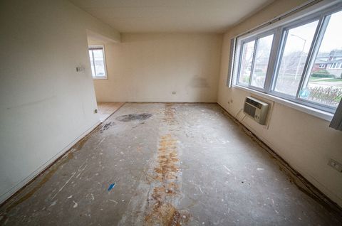 Tiny photo for 11036 S Kenneth Avenue #1, Oak Lawn, IL 60453 (MLS # 12623087)