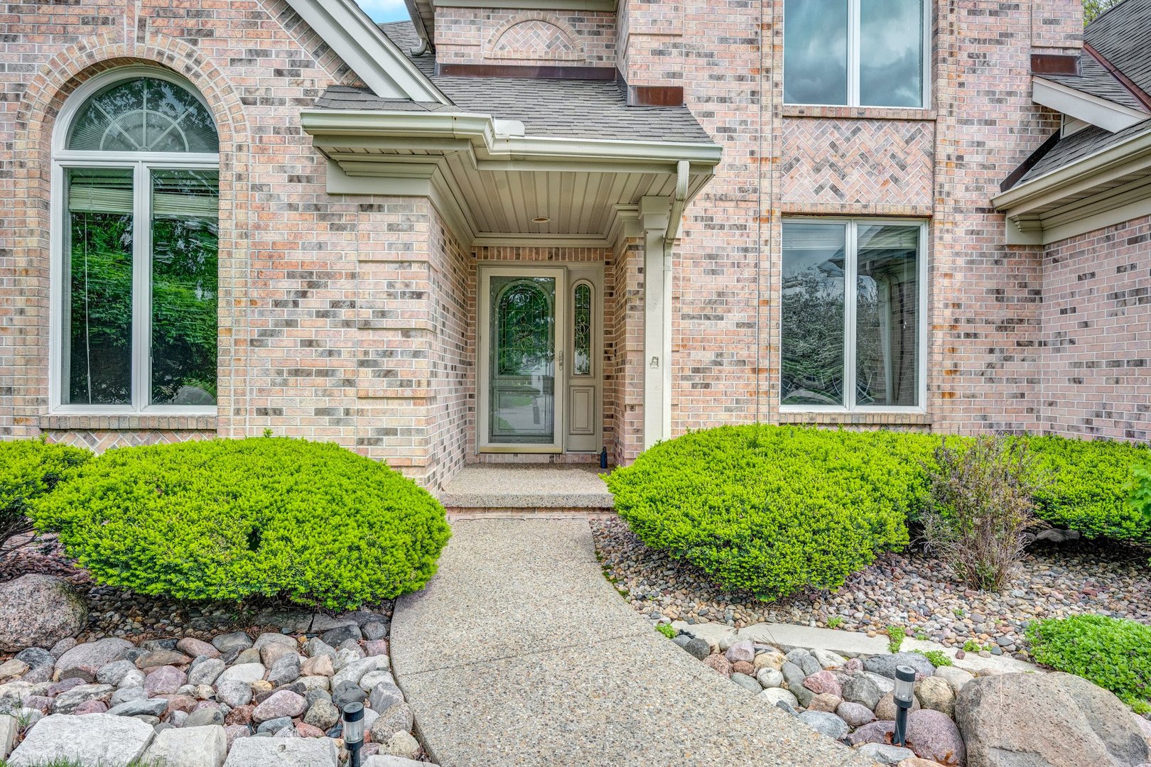 2109 Hackberry Road