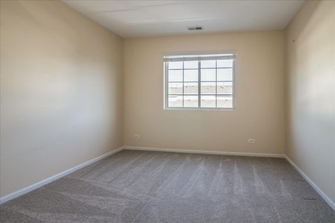 Tiny photo for 2306 Reflections Drive, Aurora, IL 60502 (MLS # 12507367)