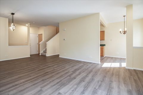 Tiny photo for 2306 Reflections Drive, Aurora, IL 60502 (MLS # 12507367)