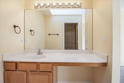 Tiny photo for 2306 Reflections Drive, Aurora, IL 60502 (MLS # 12507367)