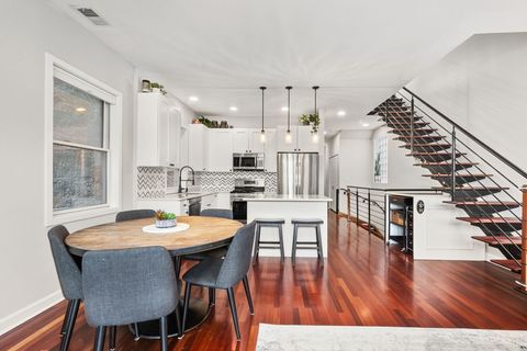 Tiny photo for 1251 N Bosworth Avenue #3, Chicago, IL 60642 (MLS # 12554766)