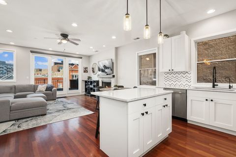 Tiny photo for 1251 N Bosworth Avenue #3, Chicago, IL 60642 (MLS # 12554766)