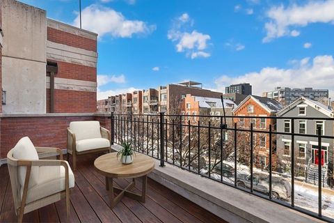 Tiny photo for 1251 N Bosworth Avenue #3, Chicago, IL 60642 (MLS # 12554766)