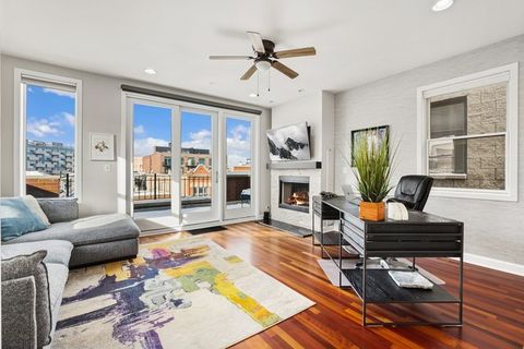 Tiny photo for 1251 N Bosworth Avenue #3, Chicago, IL 60642 (MLS # 12554766)