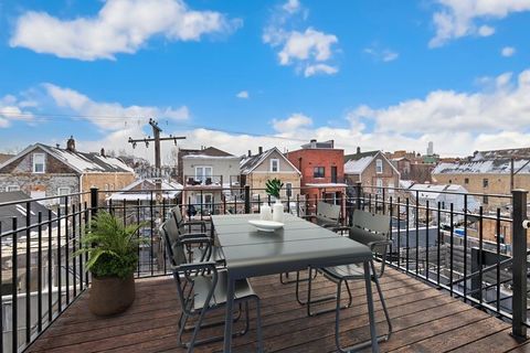 Tiny photo for 1251 N Bosworth Avenue #3, Chicago, IL 60642 (MLS # 12554766)