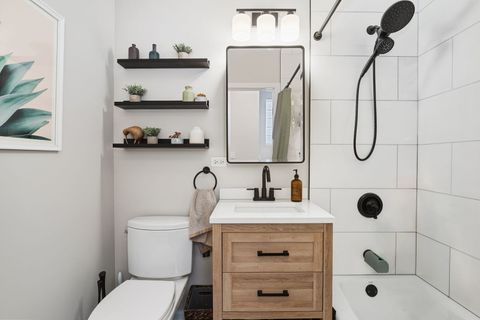 Tiny photo for 1251 N Bosworth Avenue #3, Chicago, IL 60642 (MLS # 12554766)