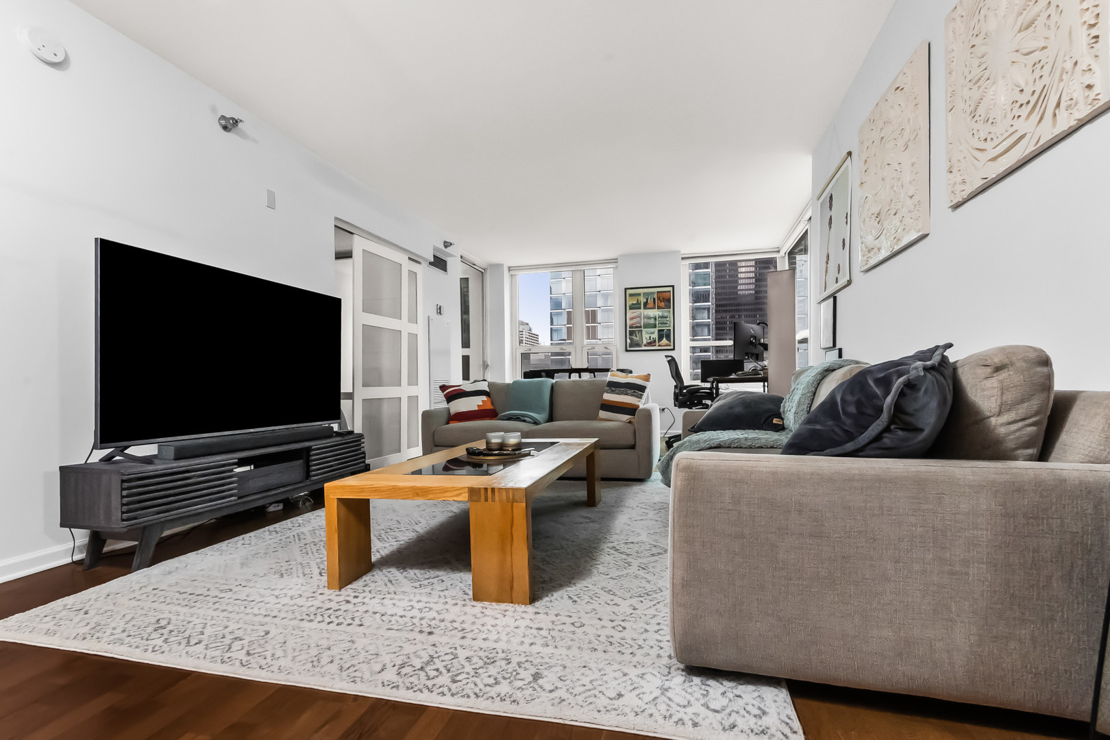 345 N LASALLE Street 2405