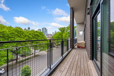 Tiny photo for 1310 N Cleveland Avenue #3, Chicago, IL 60610 (MLS # 12491941)
