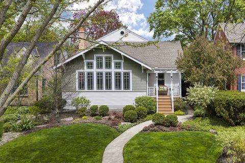 Photo of 1087 Ash Street, Winnetka, IL 60093 (MLS # 12642920)