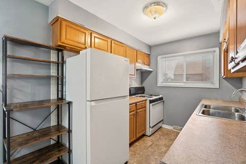 Tiny photo for 1424 W 115th Street, Chicago, IL 60643 (MLS # 12663917)