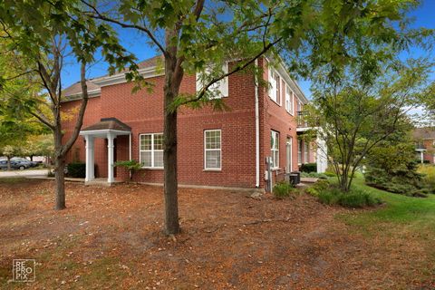 Tiny photo for 937 Bromley Place, Northbrook, IL 60062 (MLS # 12464178)