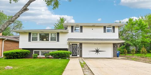 Photo of 5733 Rose Court, Berkeley, IL 60163 (MLS # 12651382)