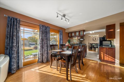 Tiny photo for 500 N Lyle Avenue, Elgin, IL 60123 (MLS # 12509954)