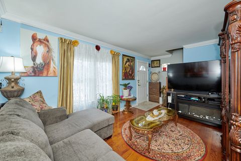 Tiny photo for 1881 ORCHARD Street, Des Plaines, IL 60018 (MLS # 12597787)
