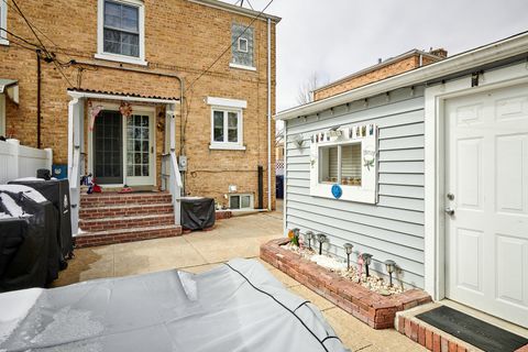 Tiny photo for 1881 ORCHARD Street, Des Plaines, IL 60018 (MLS # 12597787)
